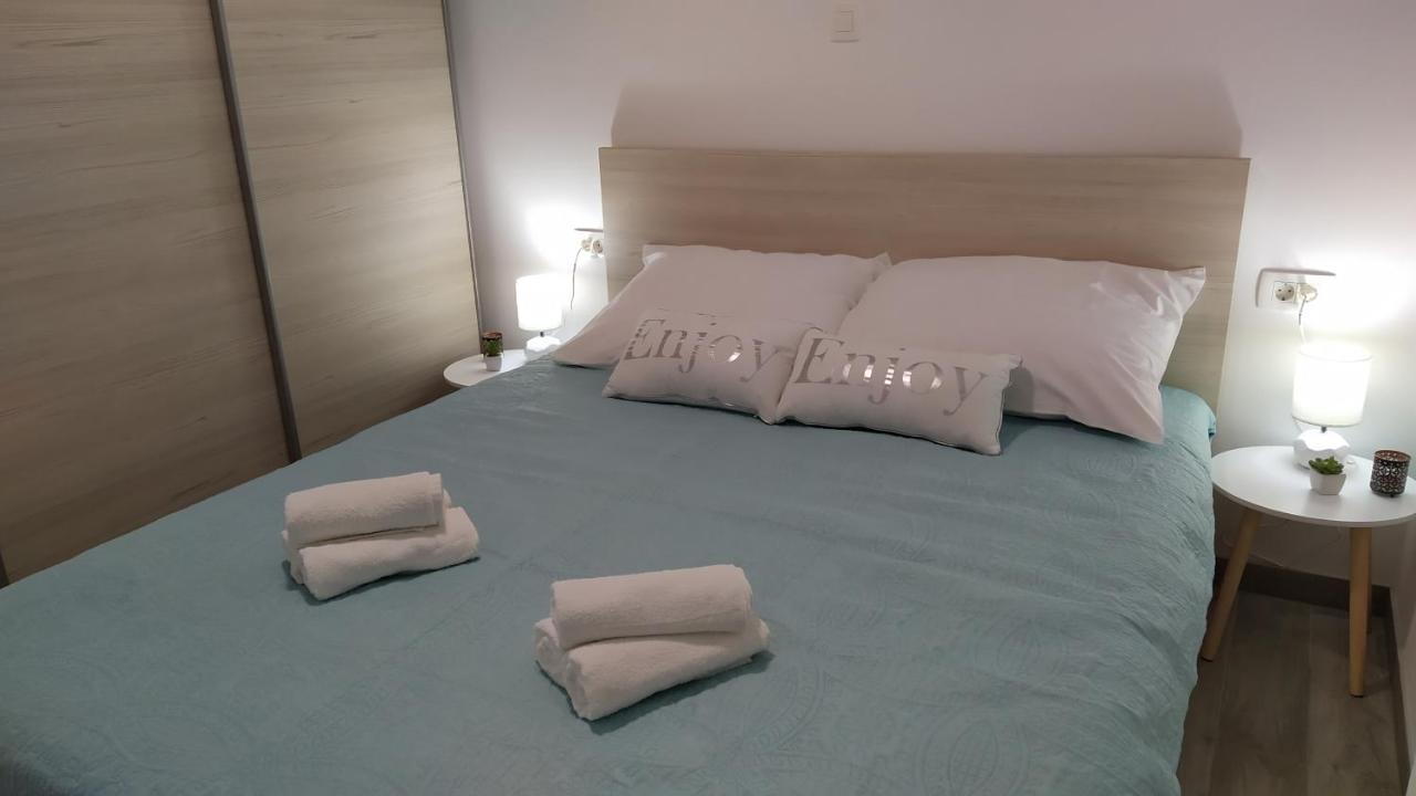 Urban Apartment Vukic Trogir Exterior photo